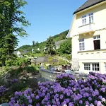 Relaxa At A Luxurious In アパート バート・ピルモント