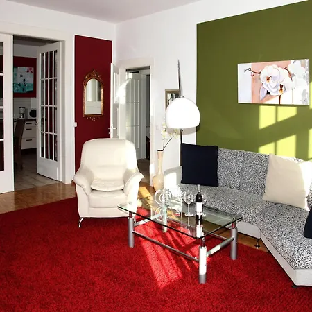 公寓 Relaxa At A Luxurious In *